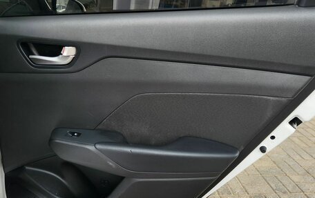 Hyundai Solaris II рестайлинг, 2022 год, 1 590 000 рублей, 19 фотография