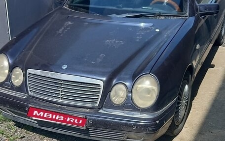 Mercedes-Benz E-Класс, 1997 год, 250 000 рублей, 6 фотография