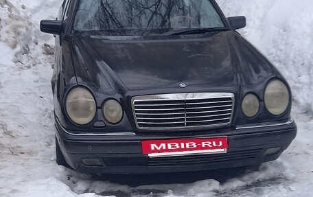 Mercedes-Benz E-Класс, 1997 год, 250 000 рублей, 5 фотография