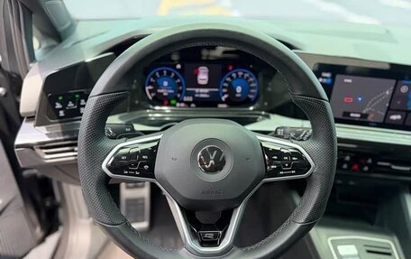 Volkswagen Golf VIII, 2023 год, 1 880 000 рублей, 9 фотография