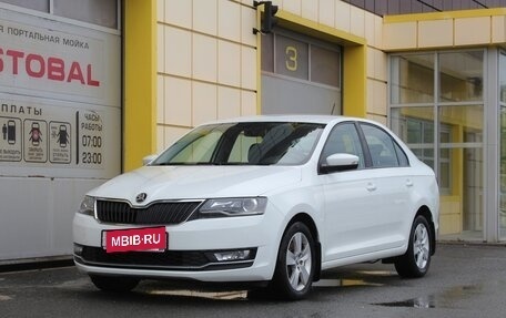 Skoda Rapid I, 2018 год, 1 345 000 рублей, 2 фотография