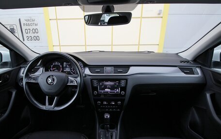 Skoda Rapid I, 2018 год, 1 345 000 рублей, 10 фотография