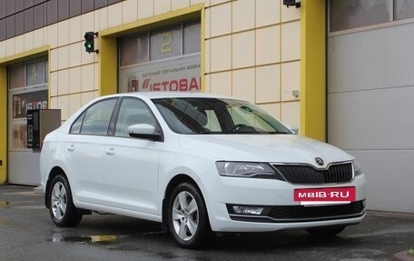 Skoda Rapid I, 2018 год, 1 345 000 рублей, 8 фотография
