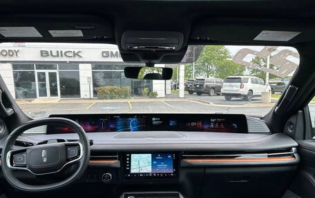 Lincoln Navigator, 2025 год, 16 817 876 рублей, 13 фотография