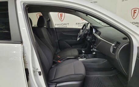 KIA Rio IV, 2021 год, 1 745 000 рублей, 14 фотография