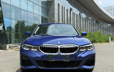 BMW 3 серия, 2021 год, 2 560 000 рублей, 2 фотография