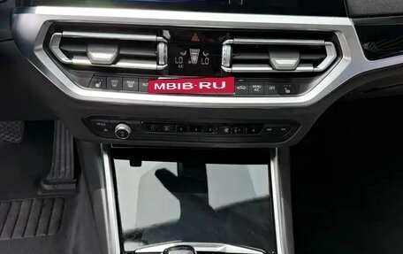 BMW 3 серия, 2021 год, 2 560 000 рублей, 10 фотография