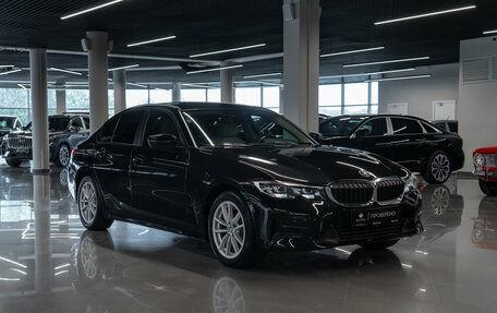 BMW 3 серия, 2021 год, 2 980 000 рублей, 2 фотография