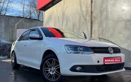 Volkswagen Jetta VI, 2012 год, 580 000 рублей, 1 фотография