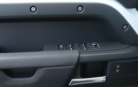 Land Rover Defender II, 2021 год, 4 700 000 рублей, 9 фотография