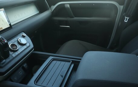 Land Rover Defender II, 2021 год, 4 700 000 рублей, 14 фотография