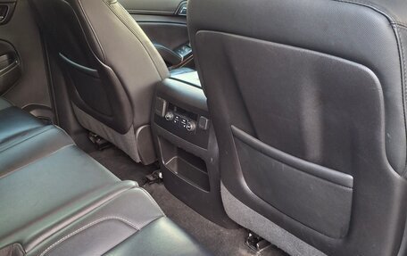 Chevrolet Tahoe IV, 2016 год, 2 950 000 рублей, 8 фотография