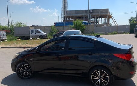 Hyundai Solaris II рестайлинг, 2011 год, 395 000 рублей, 3 фотография