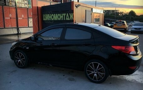 Hyundai Solaris II рестайлинг, 2011 год, 395 000 рублей, 9 фотография