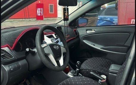 Hyundai Solaris II рестайлинг, 2011 год, 395 000 рублей, 11 фотография