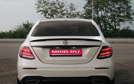 Mercedes-Benz E-Класс, 2019 год, 3 199 000 рублей, 6 фотография