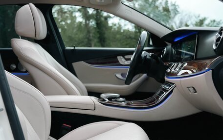 Mercedes-Benz E-Класс, 2019 год, 3 199 000 рублей, 13 фотография