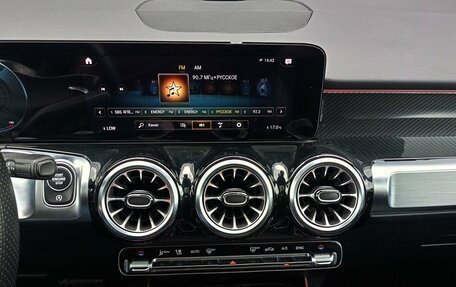 Mercedes-Benz GLB, 2021 год, 3 999 000 рублей, 11 фотография