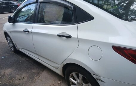 Hyundai Solaris II рестайлинг, 2013 год, 550 000 рублей, 4 фотография