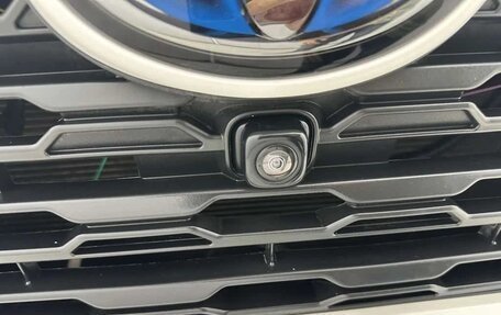 Toyota RAV4, 2020 год, 4 200 000 рублей, 13 фотография