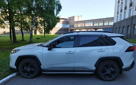 Toyota RAV4, 2020 год, 4 200 000 рублей, 5 фотография