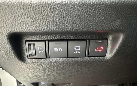 Toyota RAV4, 2020 год, 4 200 000 рублей, 9 фотография