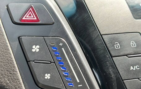 Hyundai i40 I рестайлинг, 2013 год, 1 235 000 рублей, 17 фотография