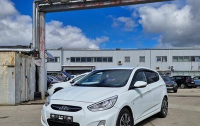 Hyundai Solaris II рестайлинг, 2013 год, 696 000 рублей, 1 фотография