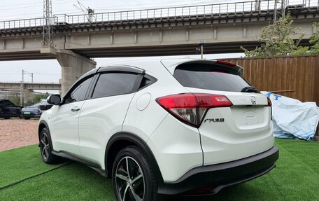 Honda Vezel, 2022 год, 1 610 000 рублей, 6 фотография