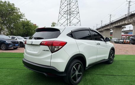 Honda Vezel, 2022 год, 1 610 000 рублей, 4 фотография