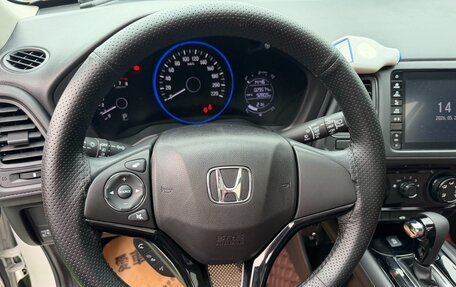 Honda Vezel, 2022 год, 1 610 000 рублей, 11 фотография