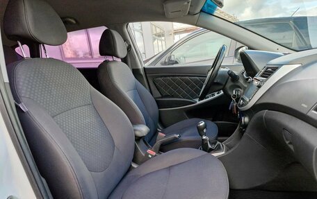 Hyundai Solaris II рестайлинг, 2013 год, 696 000 рублей, 6 фотография