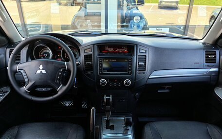 Mitsubishi Pajero IV, 2012 год, 2 105 140 рублей, 8 фотография