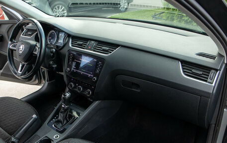 Skoda Octavia, 2018 год, 1 558 000 рублей, 8 фотография