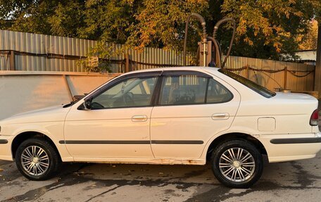 Nissan Sunny B15, 2000 год, 280 000 рублей, 3 фотография