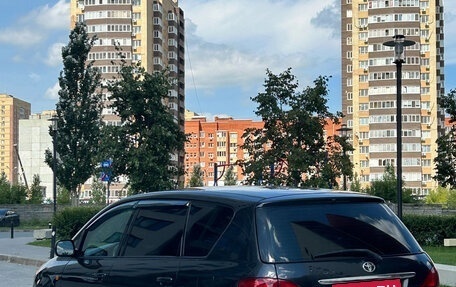 Toyota Avensis Verso I рестайлинг, 2003 год, 675 000 рублей, 18 фотография