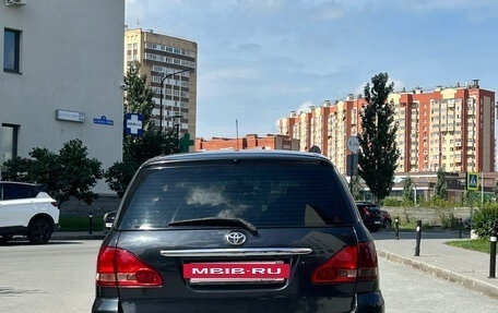 Toyota Avensis Verso I рестайлинг, 2003 год, 675 000 рублей, 17 фотография