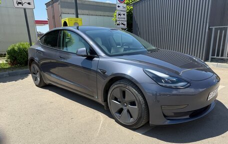 Tesla Model 3 I, 2021 год, 1 990 000 рублей, 4 фотография