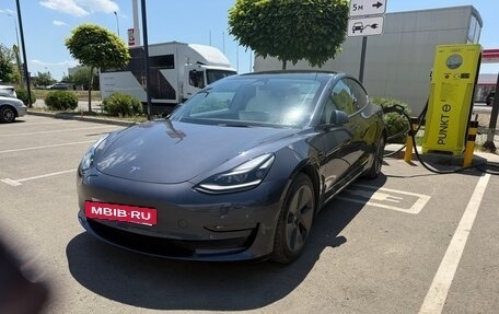 Tesla Model 3 I, 2021 год, 1 990 000 рублей, 2 фотография