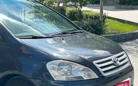 Toyota Avensis Verso I рестайлинг, 2003 год, 675 000 рублей, 21 фотография