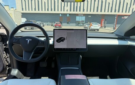 Tesla Model 3 I, 2021 год, 1 990 000 рублей, 12 фотография