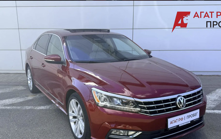 Volkswagen Passat B8 рестайлинг, 2017 год, 1 690 000 рублей, 3 фотография