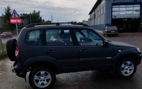Chevrolet Niva I рестайлинг, 2012 год, 580 000 рублей, 4 фотография