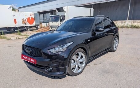 Infiniti QX70, 2014 год, 2 500 000 рублей, 10 фотография