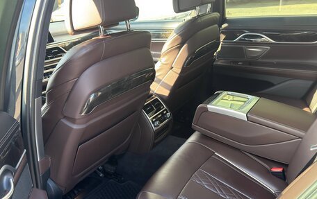 BMW 7 серия, 2017 год, 4 250 000 рублей, 10 фотография