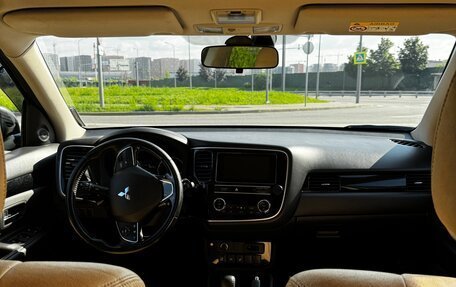 Mitsubishi Outlander III рестайлинг 3, 2019 год, 2 300 000 рублей, 12 фотография
