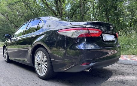 Toyota Camry, 2019 год, 2 600 000 рублей, 9 фотография
