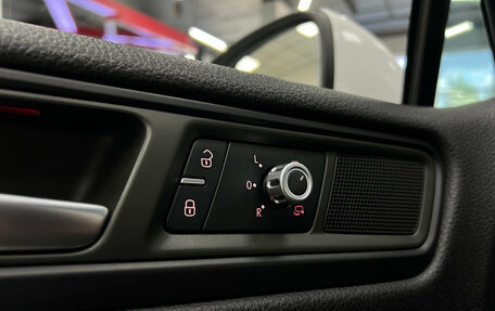 Volkswagen Touareg III, 2012 год, 1 900 000 рублей, 11 фотография