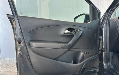 Volkswagen Polo VI (EU Market), 2012 год, 690 000 рублей, 19 фотография
