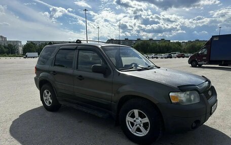 Ford Escape II, 2004 год, 315 000 рублей, 1 фотография